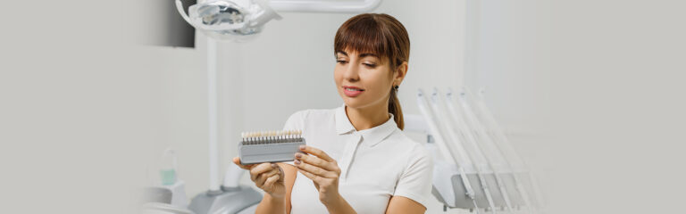 A lady getting dental veneers treatment